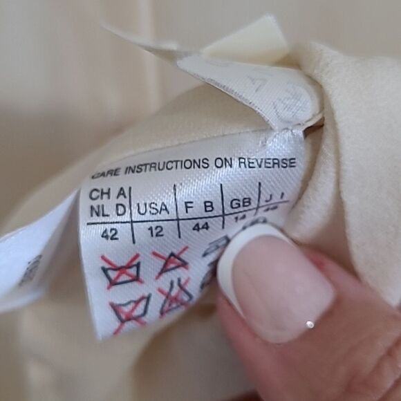 Marella 100% Silk Sheer Cream Blouse Size 12 Large - Picture 11 of 12